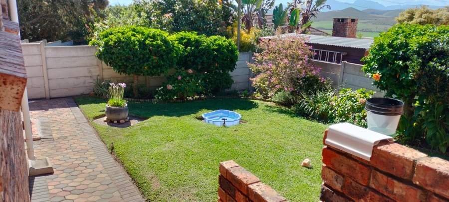 4 Bedroom Property for Sale in Fraaiuitsig Western Cape